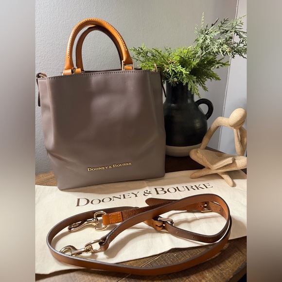 Dooney & Bourke Handbags - Dooney & Bourke Barlow Satchel/Crossbody Bag